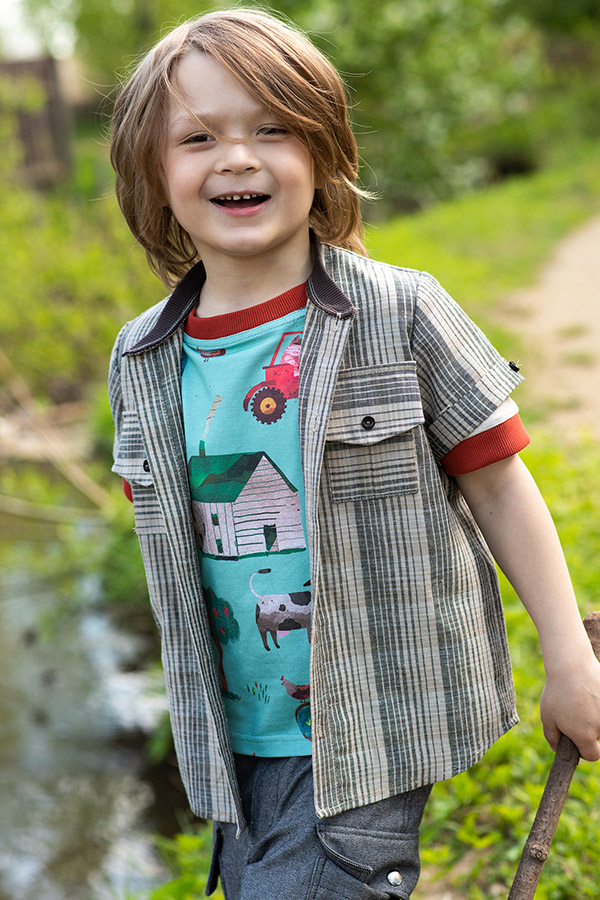 Зеленая футболка с принтом "Домик в деревне" для мальчиков и девочек