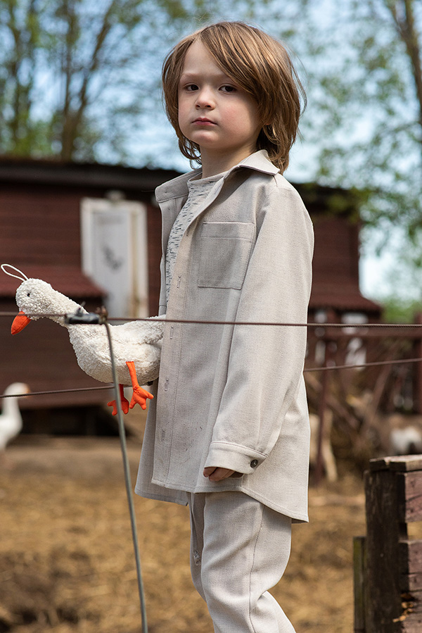 Серая льняная рубашка на мальчика