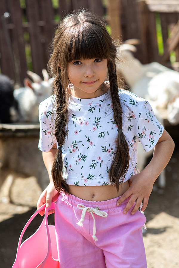 Льняные розовые детские шорты на девочку