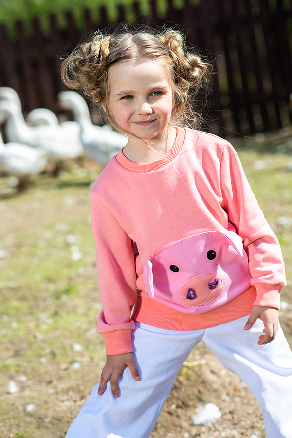 Розовый детский свитшот "Поросенок"