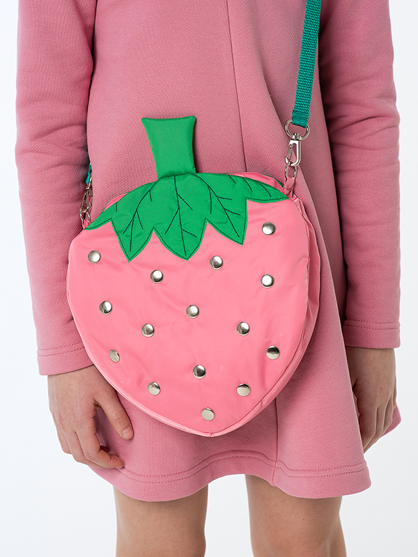 Розовая детская сумочка Клубника