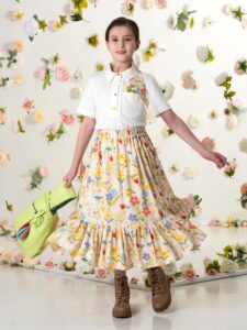 Бежевая юбка макси с цветами на девочку