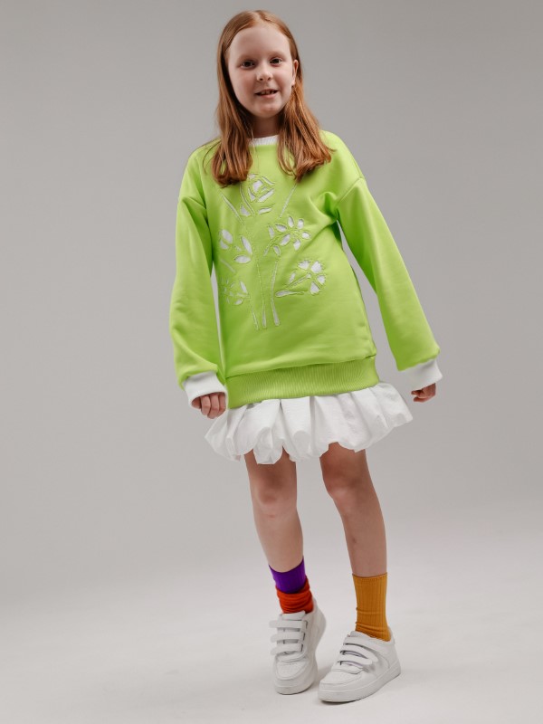 Свитшот Салатово-Зеленый с Цветочной Аппликацией в Необычной Технике