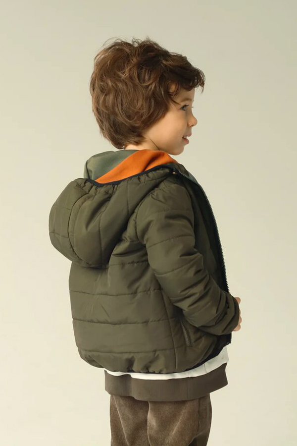 Стеганая зеленая детская куртка унисекс