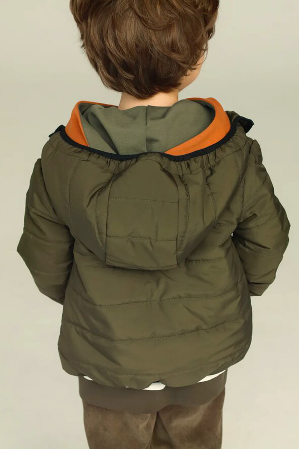 Стеганая зеленая детская куртка унисекс