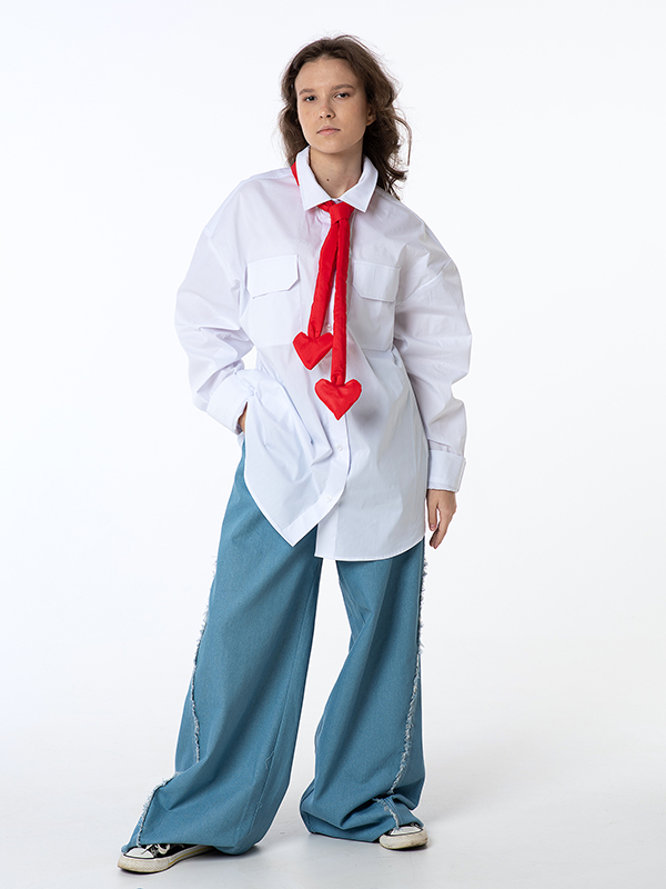 Комплект "Стрелы амура" -  базовая белая рубашка оверсайз и шарф - галстук с сердцами