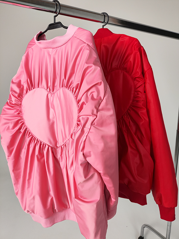 Розовая куртка-бомбер "Hearts alive" для девочки