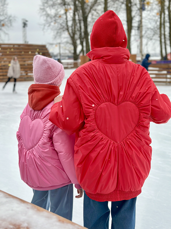 Ярко красная куртка-бомбер "Hearts alive" для девочки версия ЗИМА!