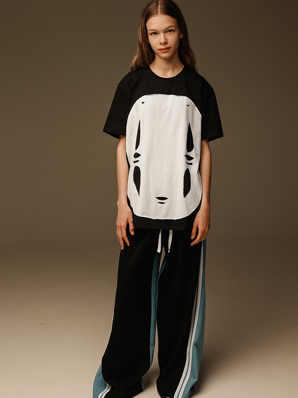 Черно-белая детская футболка "Безликий" по мотивам мультфильмов Миядзаки