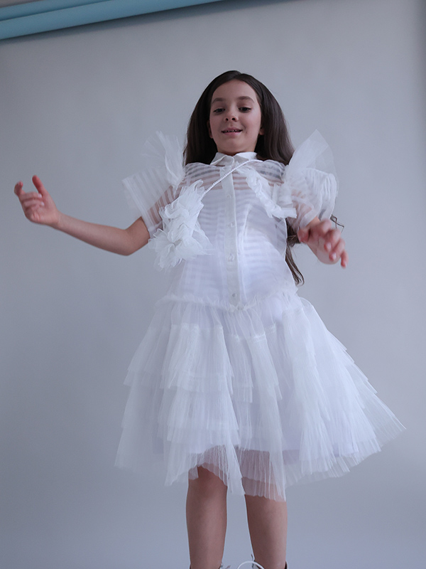 Нарядное десткое платье "Лебедь"