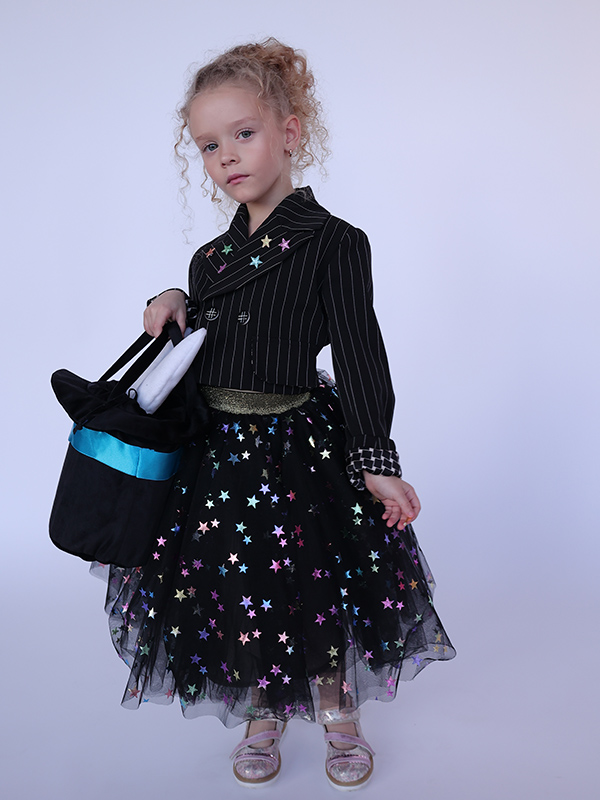 Нарядный укороченный детский жакет в полоску на девочку