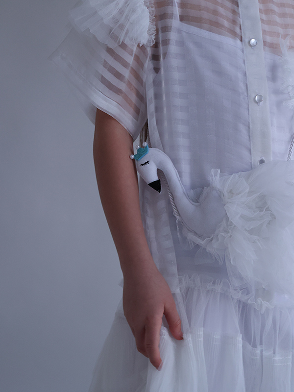 Белая детская сумочка-кошелек "Лебедь"