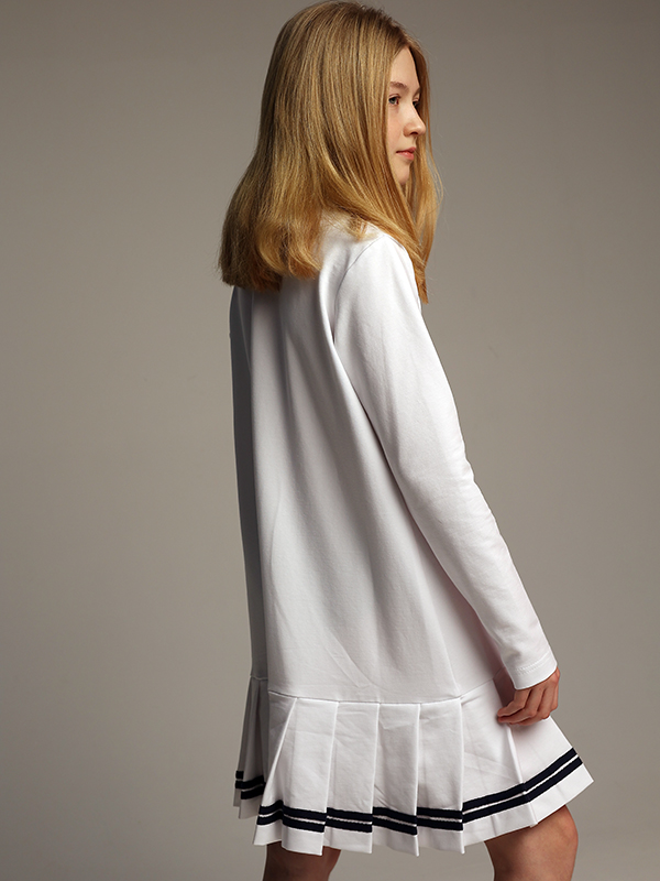 Белое школьное платье-поло из хлопка с длинными рукавами