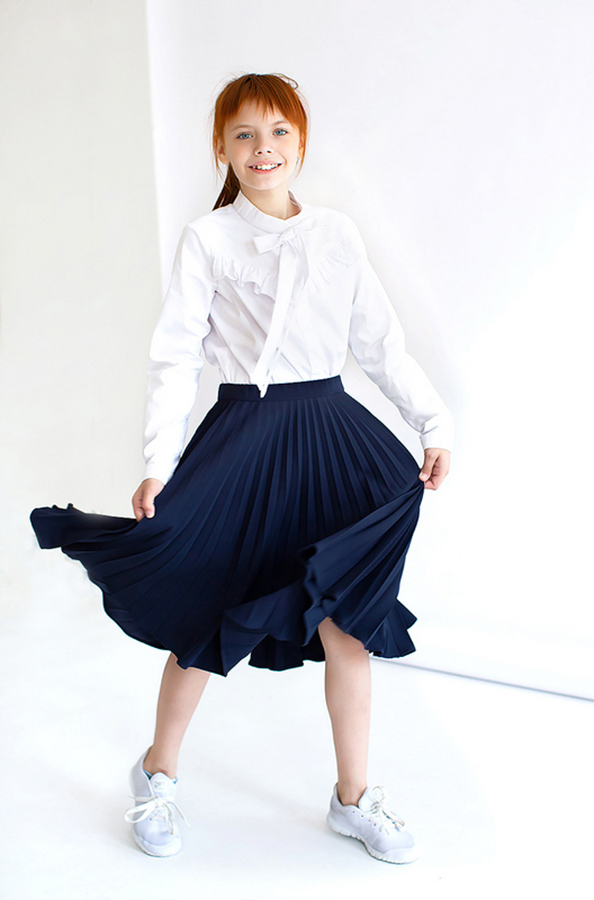 Синяя школьная юбка плиссе миди